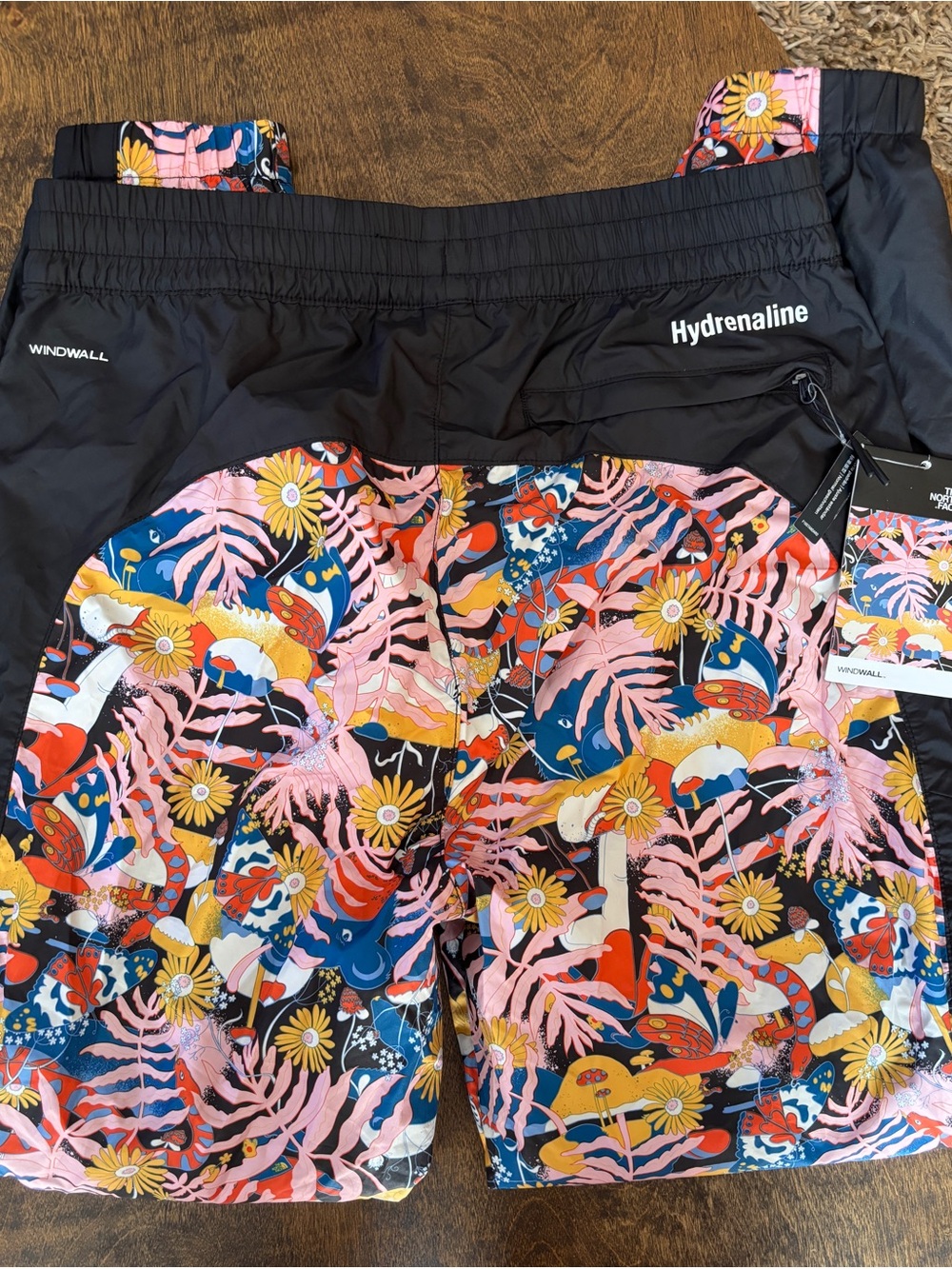 NWT The North Face Woman's Printed Hydrenaline 2000 Windwall Flowers Pants Sz Sm - Picture 6 of 6